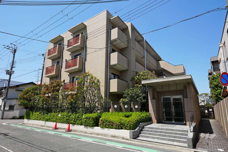 甲子園四番町パークハウスの外観（東から）