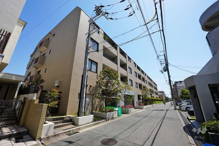 甲子園四番町パークハウスの外観（西側から）