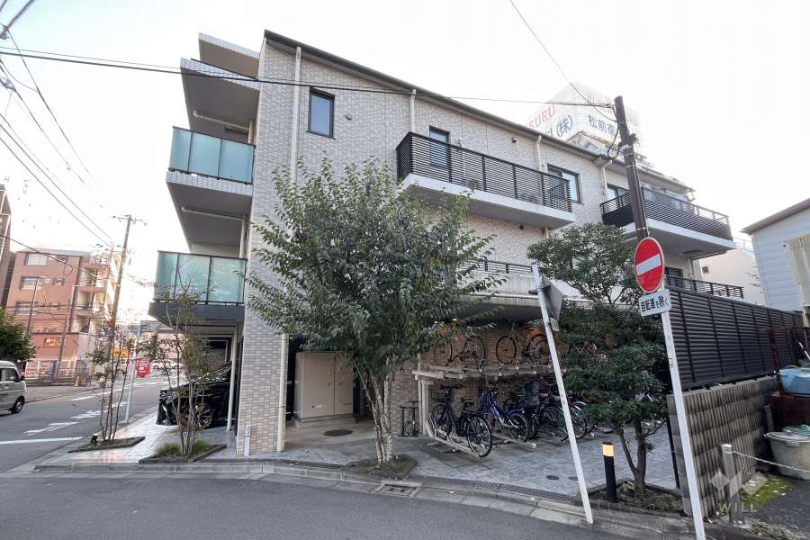 オープンレジデンシア中野の外観（北東側から）