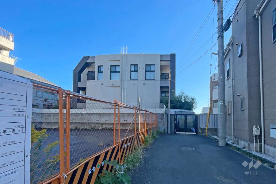 オープンレジデンス中野城山の外観（西側から）