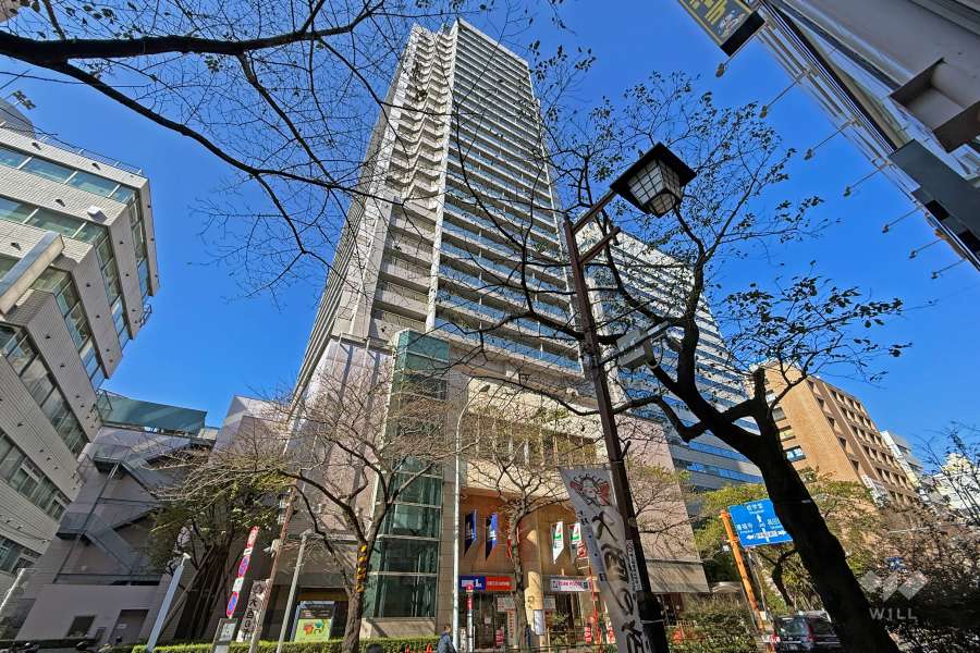 中野サンクォーレタワーの外観（南東側から）