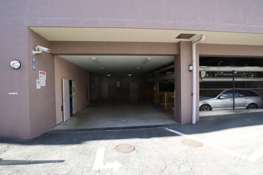 敷地内駐車場（屋内機械式）
