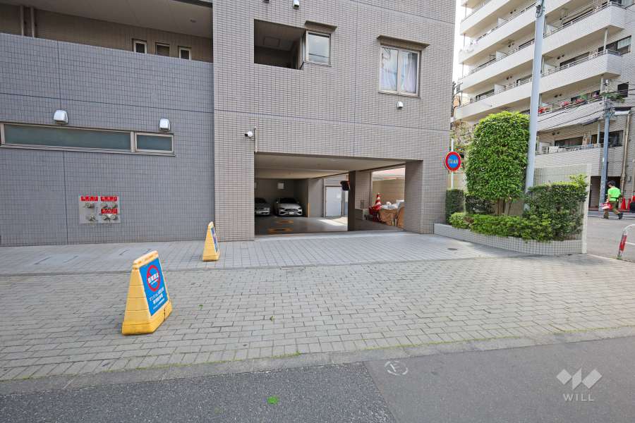 駐車場の出入口