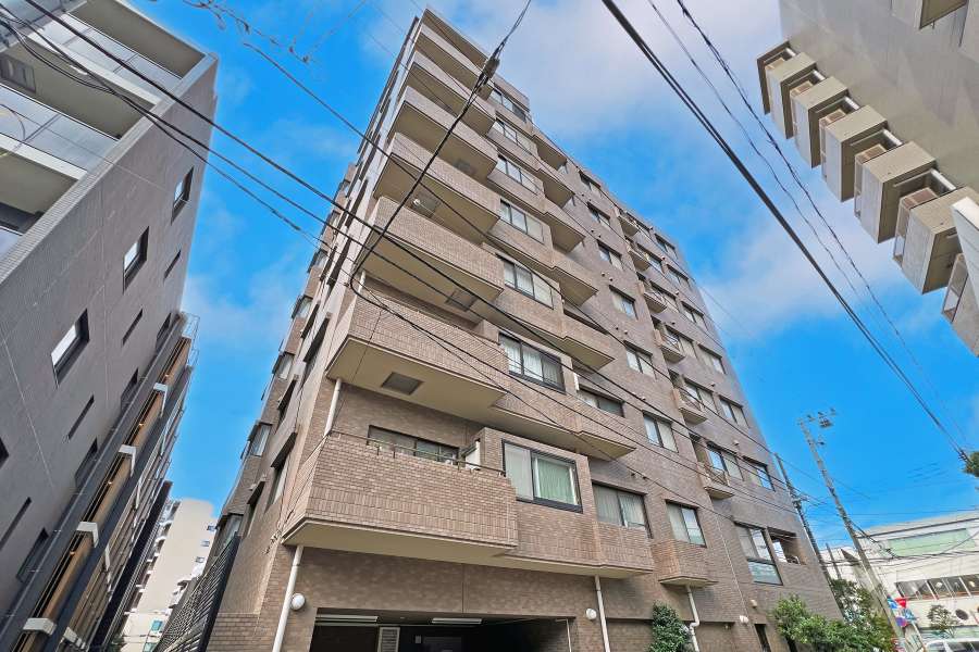 グランヌーブ中野の外観（南東側から）