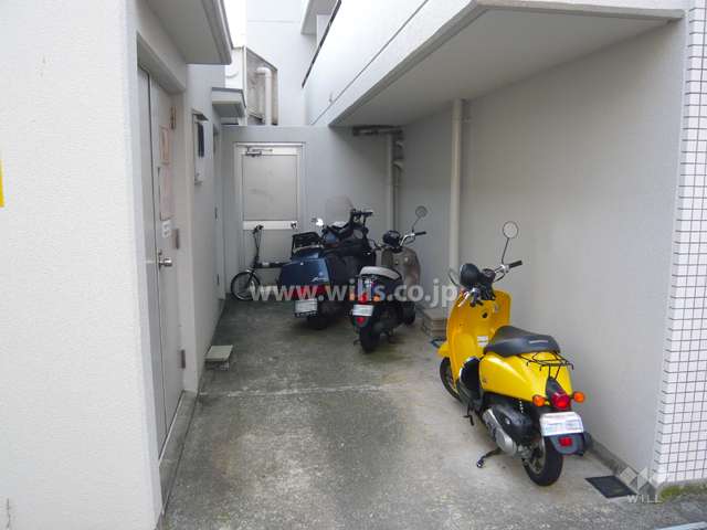 バイク置場