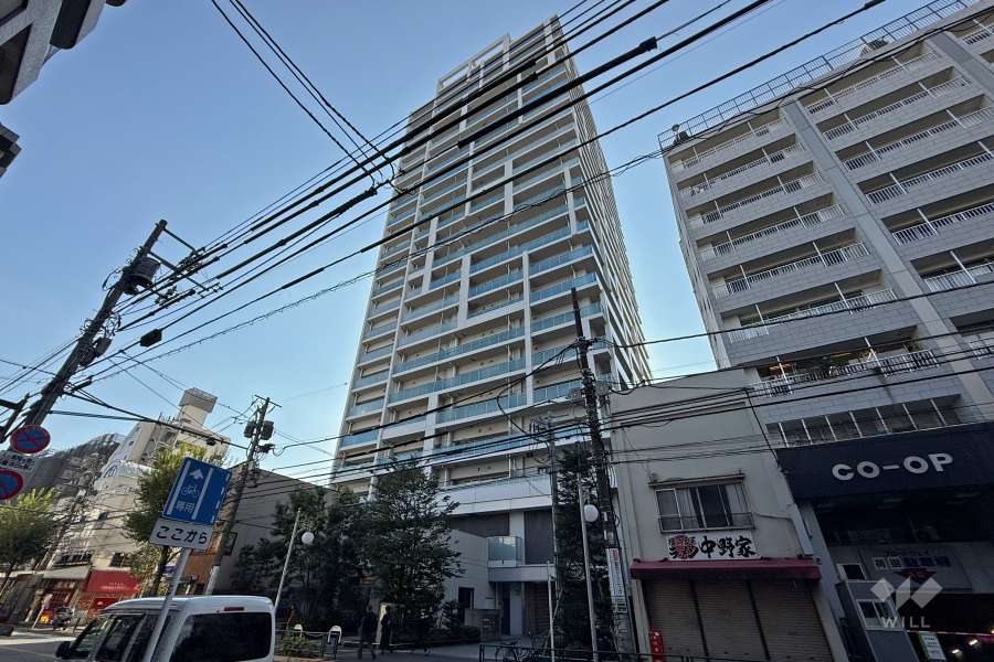 ザ・パークハウス中野タワーの外観（北西側から）