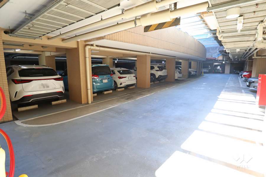 敷地内駐車場（屋内平面式）