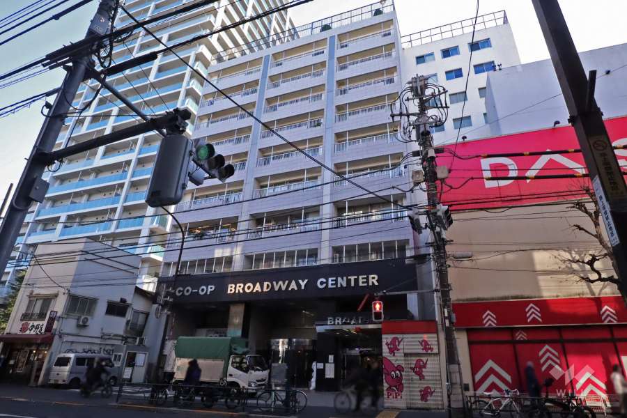 コープブロードウェイの外観(北西側から)