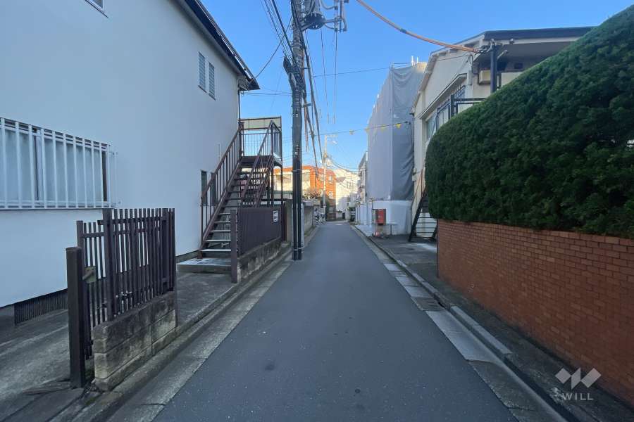 敷地南側の前面道路　