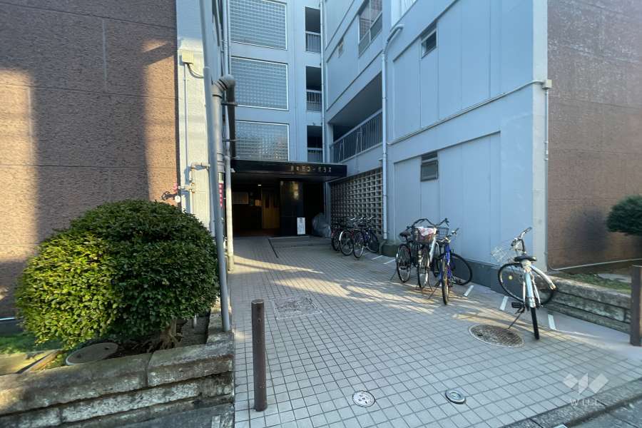 エントランスアプローチ