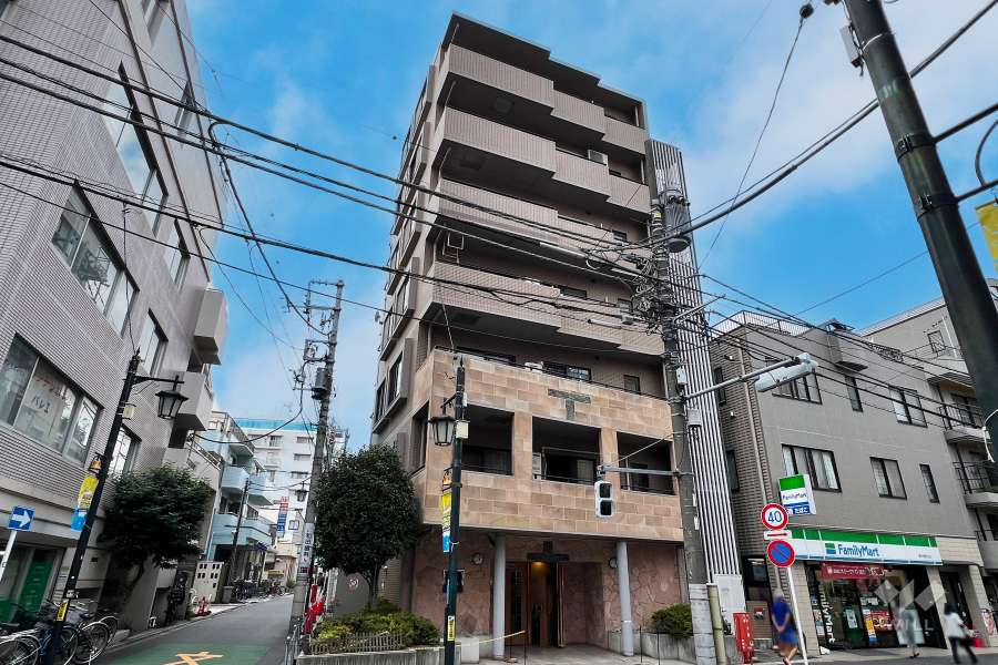 ユニーブル東中野の外観（南東側から）