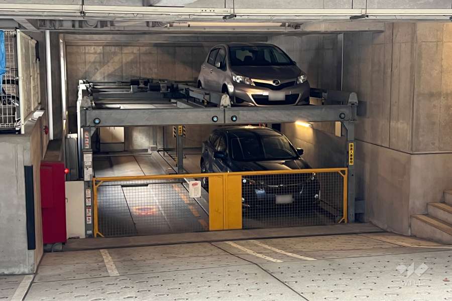 敷地内駐車場（屋内機械式）