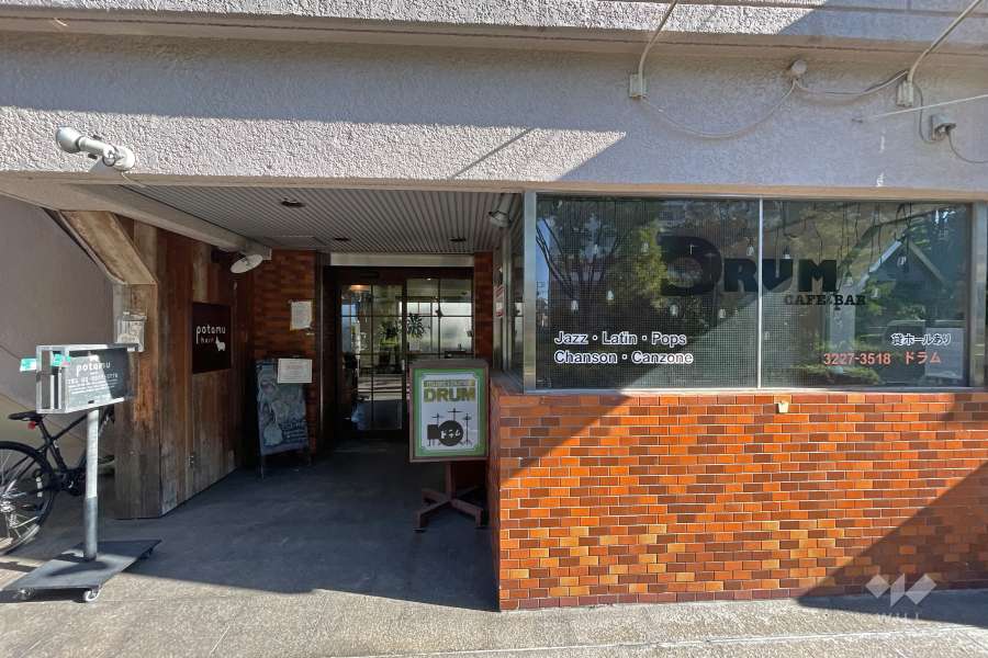 敷地内1階部分の店舗