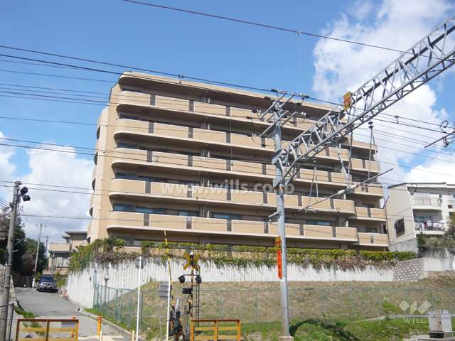 夙川松園町アーバンライフの外観（南から）