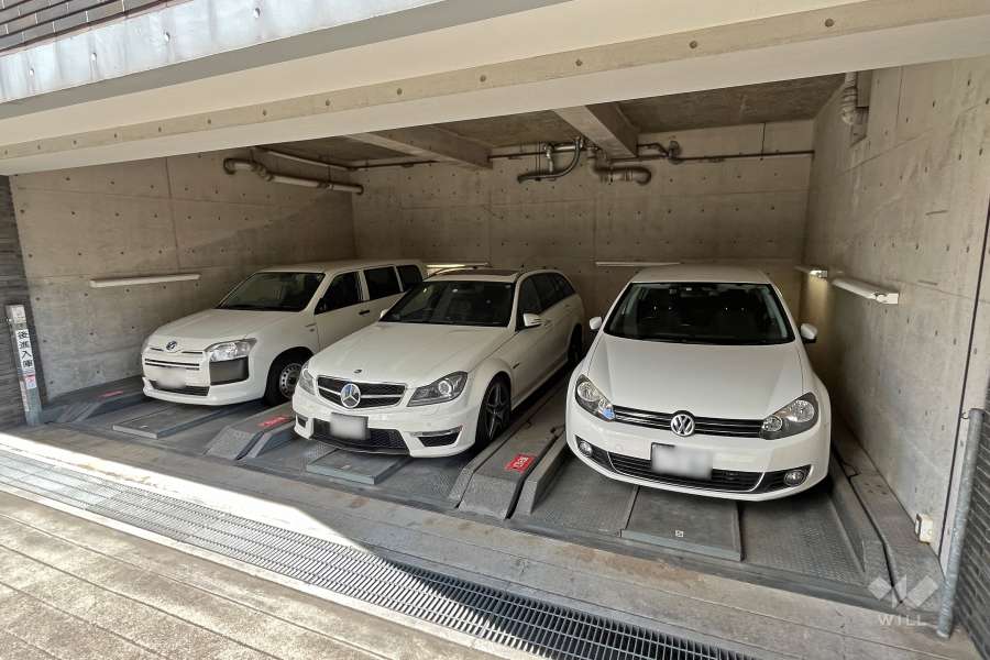 敷地内駐車場（屋内機械式）