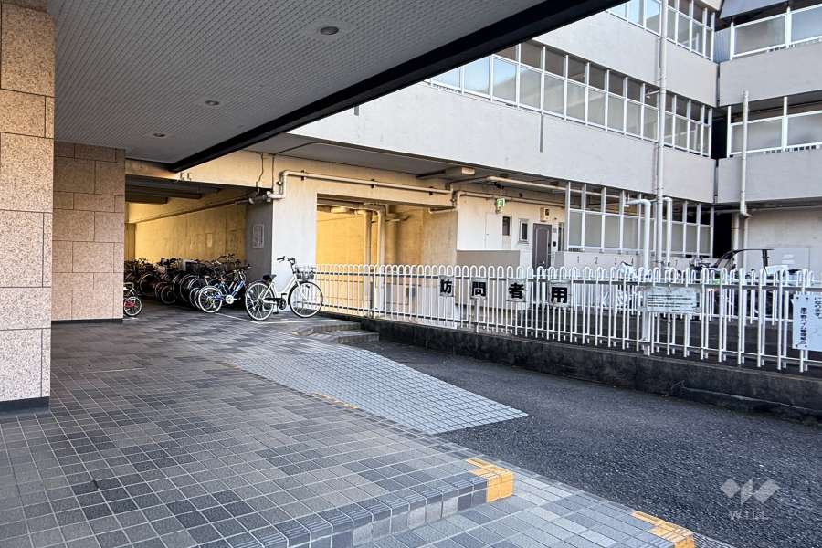 駐輪場