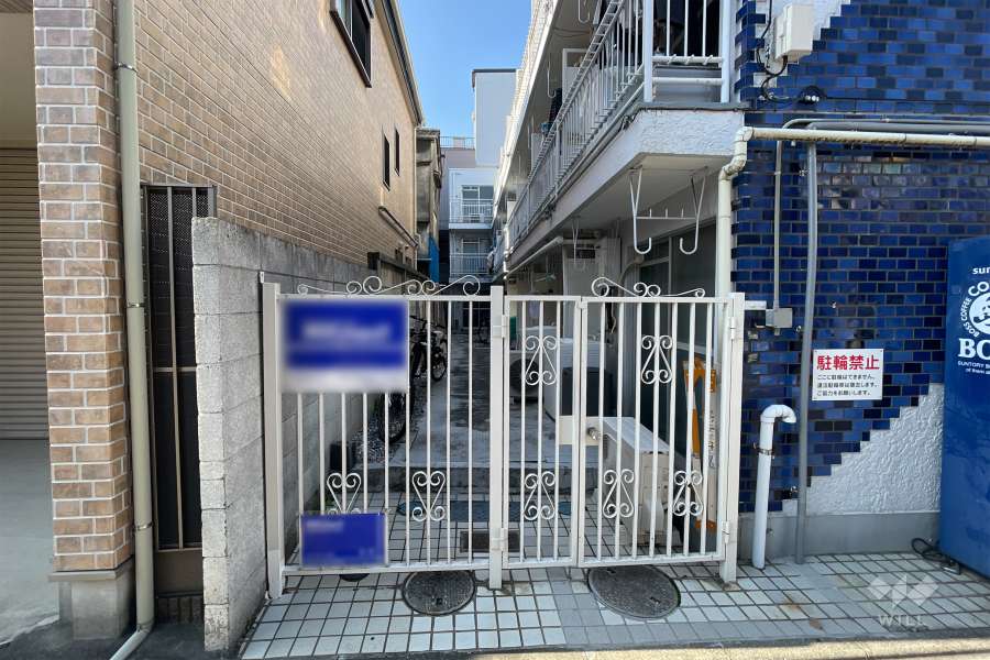 駐輪場の出入り口