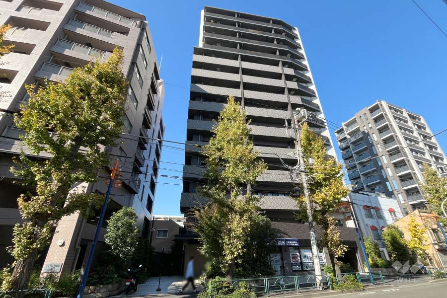 グランドメゾン中野富士見町の外観（南東側から）
