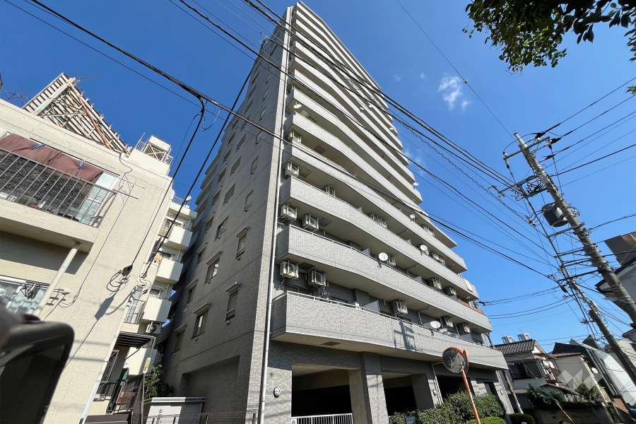 センチュリー中野南台の外観（南西側から）