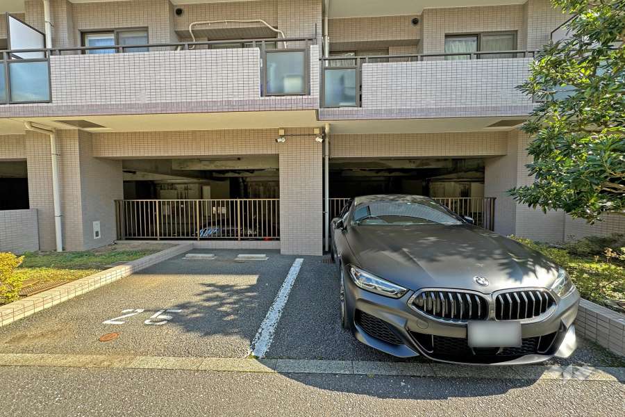 敷地内駐車場（屋外平面式）