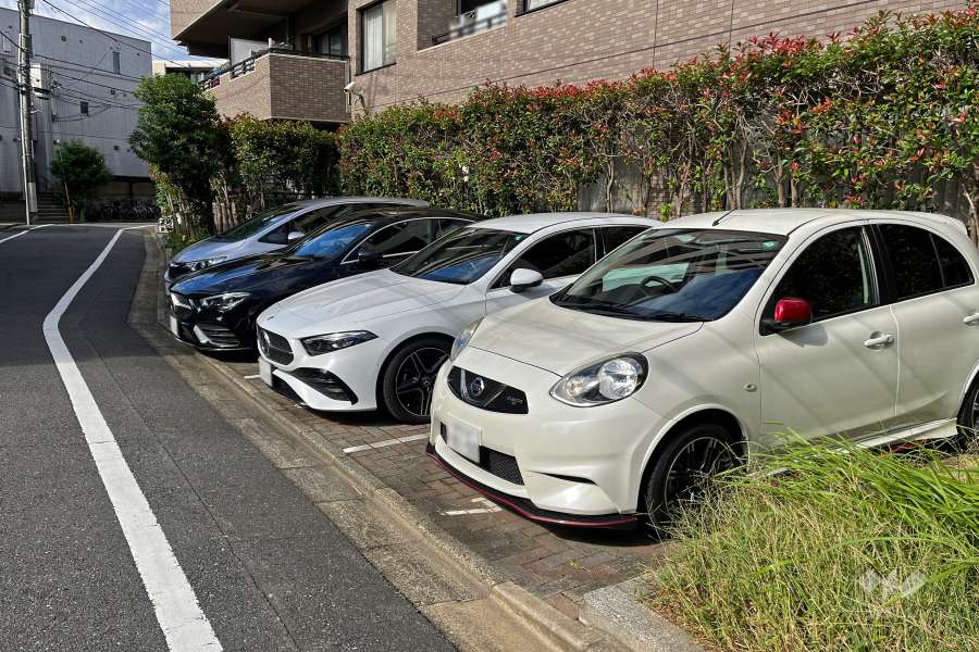 敷地内駐車場（屋外平面式）
