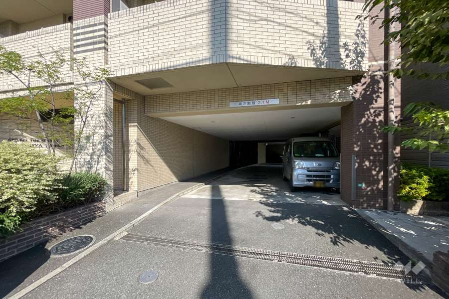 駐車場の出入り口