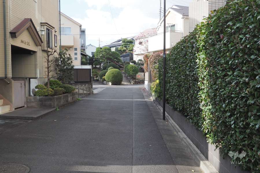 敷地南西側の前面道路