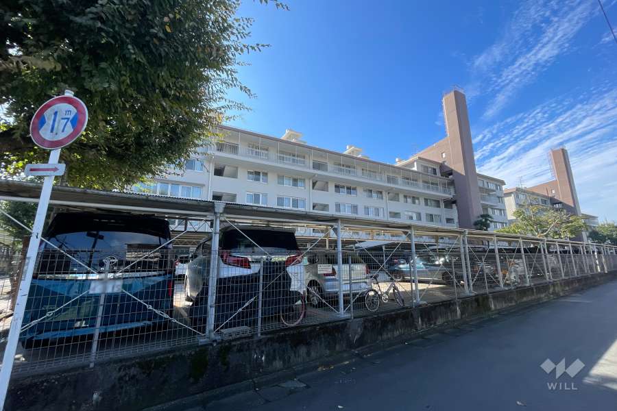 白鷺ハイム４号棟の外観（北東側から）