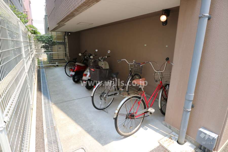 バイク置場