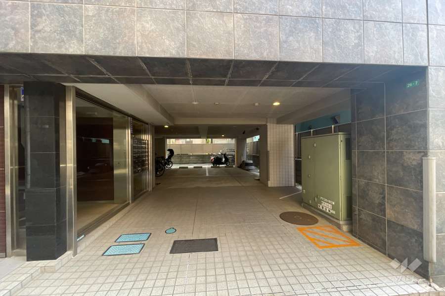 駐車場の出入り口