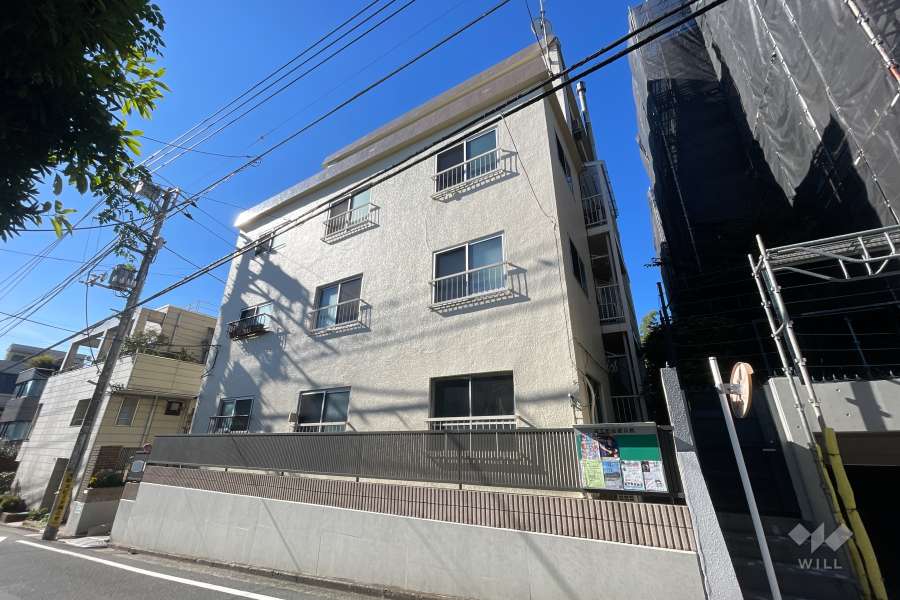 中野本町ローヤルコーポの外観（北東側から）
