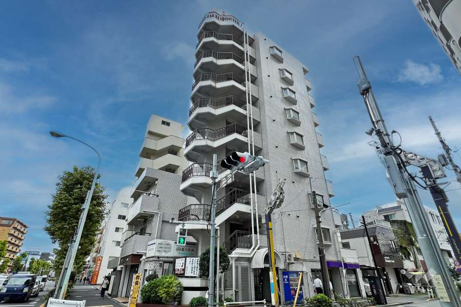 ルシール新中野の外観（北西側から）