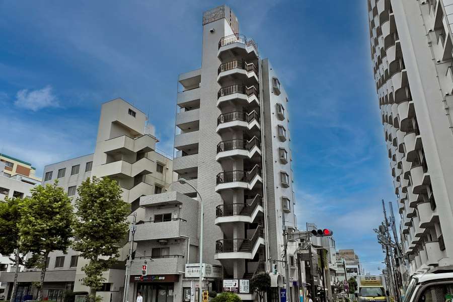 ルシール新中野の外観（北側から）