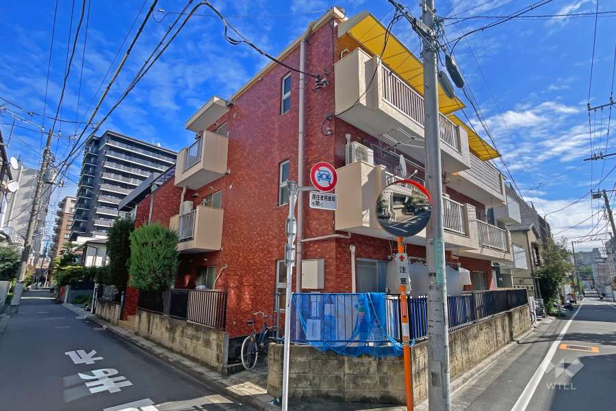 光栄ハイツの外観（北西側から）