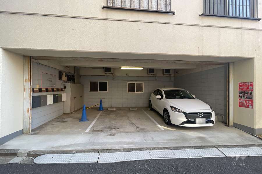 敷地内駐車場（屋内平面式）