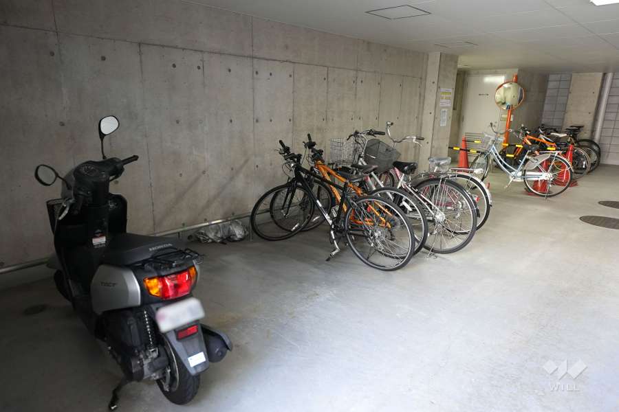 バイク置場・駐輪場