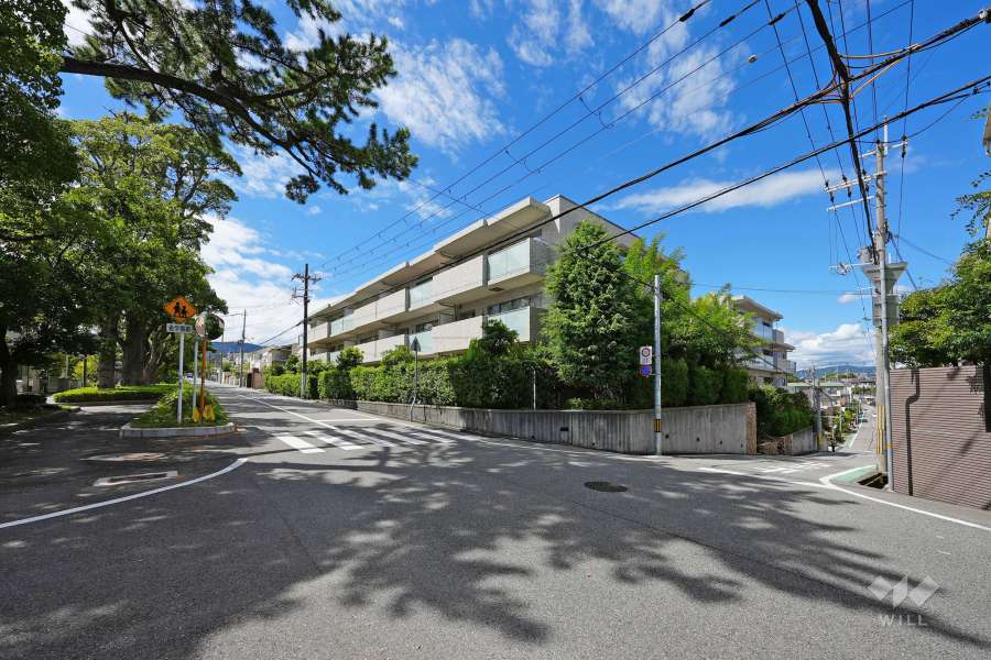 パーク・ハイム上甲東園くすのき通りの遠景