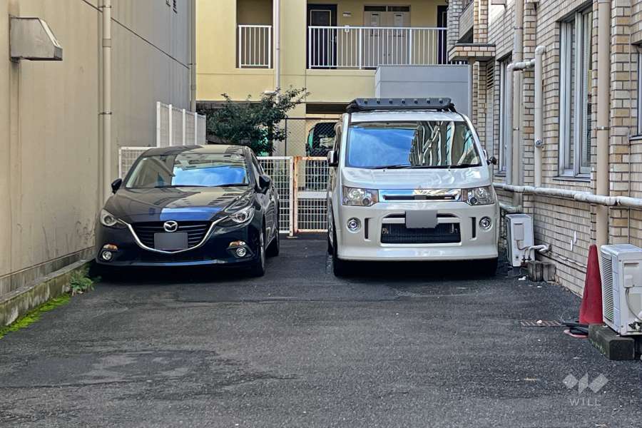 敷地内駐車場（屋外平面式）