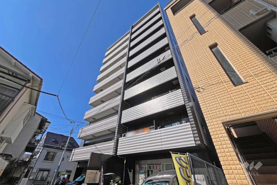アジールコフレ新中野の外観（南東側から）