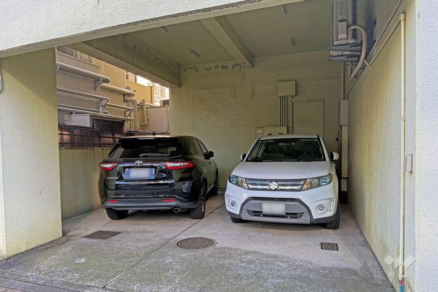 敷地内駐車場（屋外平面式）