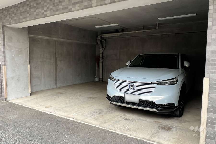 敷地内駐車場（屋内平面式）