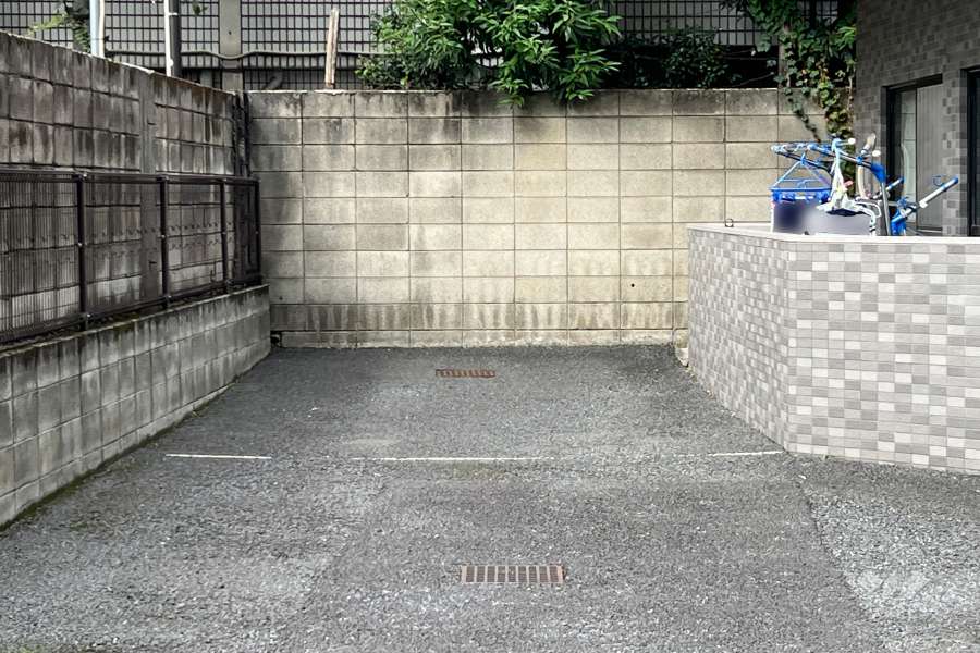 敷地内駐車場（屋外平面式）