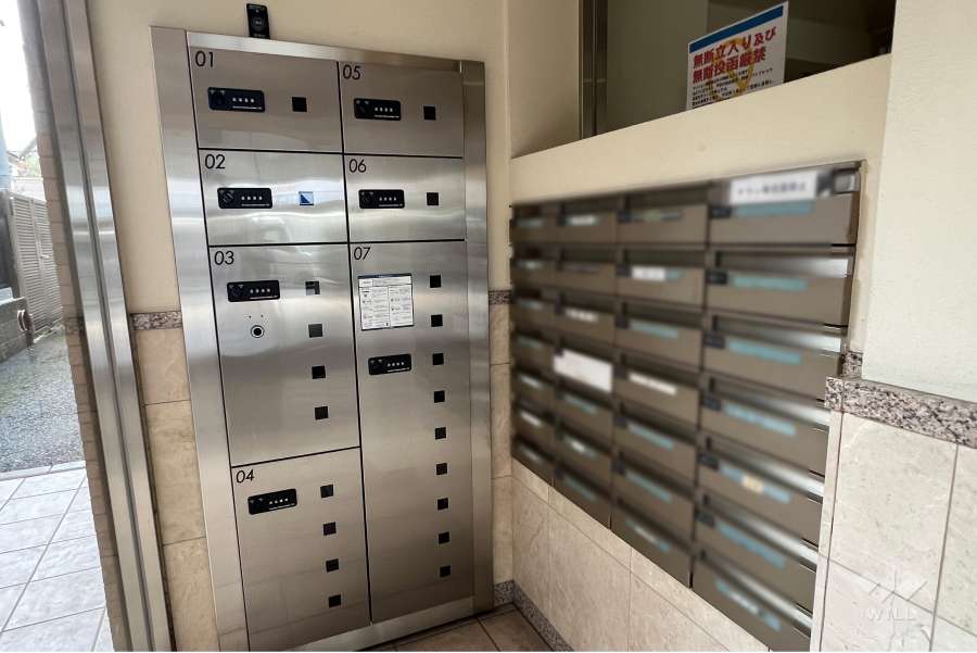 宅配ボックスと共用ポスト