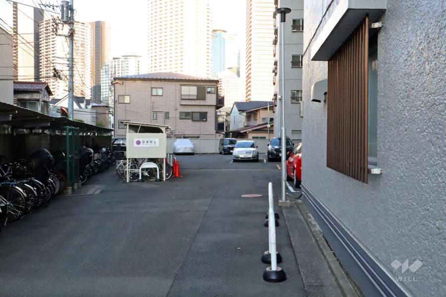 敷地内駐車場（屋外平面式）