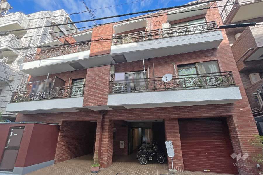 エクセルシオール五條の外観（南東側から）