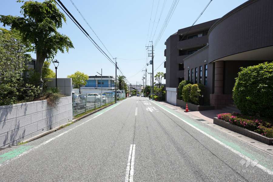 藤和甲陽園東山ホームズの外観（南東側から）