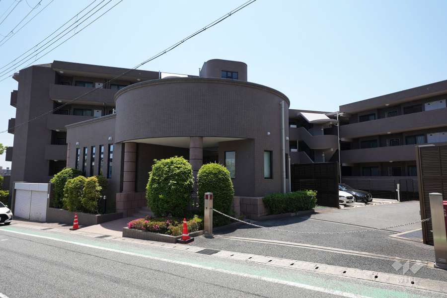 藤和甲陽園東山ホームズの外観（北東から）