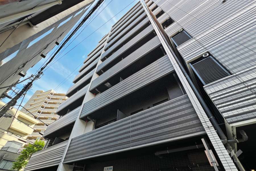 メイクス新中野アジールコートの外観（北西側から）