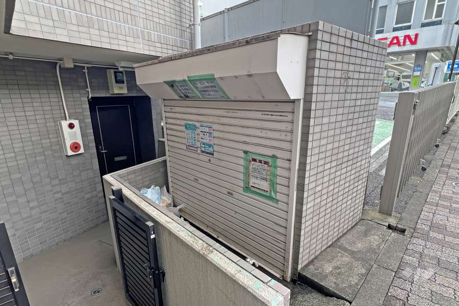 ゴミ置き場
