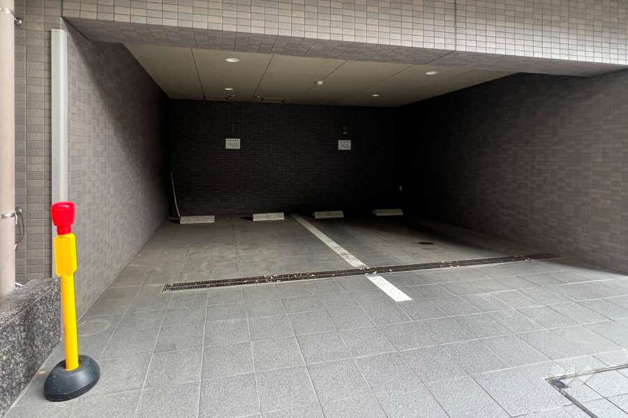 敷地内駐車場（屋内平面式）